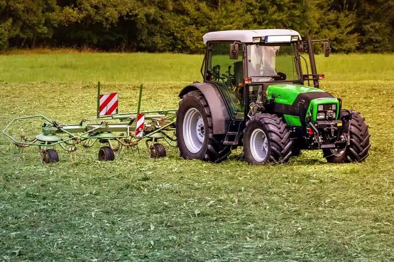 trouver facilement des pièces de rechanges de tracteur agricole