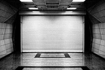 Quelle largeur pour un carport 2 voitures ?